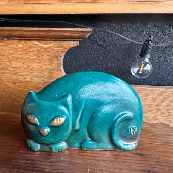Turquoise Ceramic Cat - Picture 7 of 7